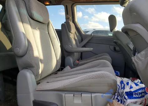 2006 Dodge Grand Caravan Sxt from USA, damaged, VIN 2D4GP44L46R870048